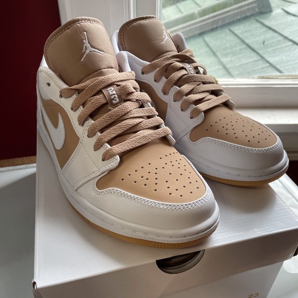 Air Jordan Low, 7M/ 8.5W, Hemp & White `21 Drop - Picture 5 of 6